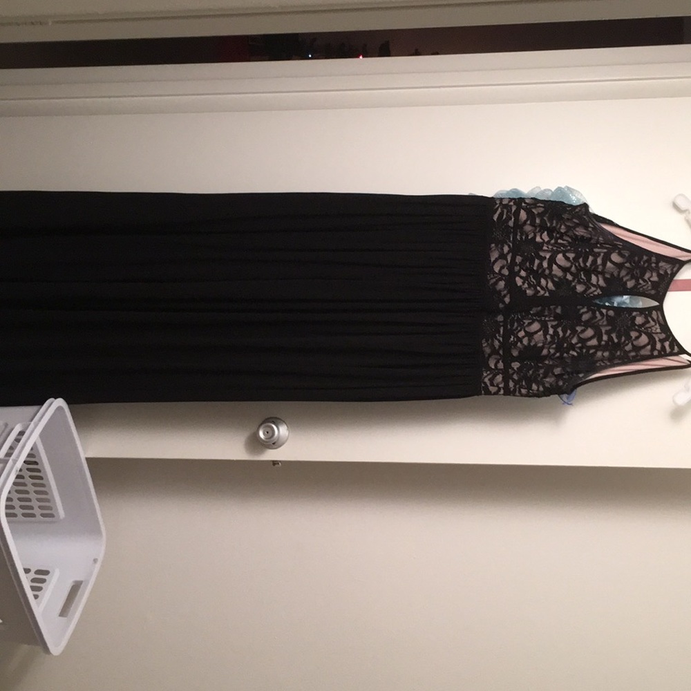 Evening gown/ prom dress
